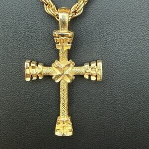 Vintage Gold Tone Diamond Cut Cross Pendant Necklace 20” 2mm Rope Chain Unisex